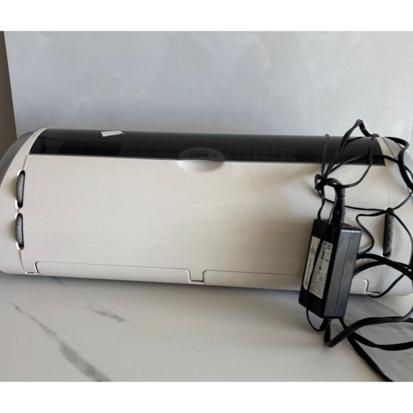 Cricut Expression (CREX001) White Size 22.5"x9.5"x7.5" - Picture 12 of 16